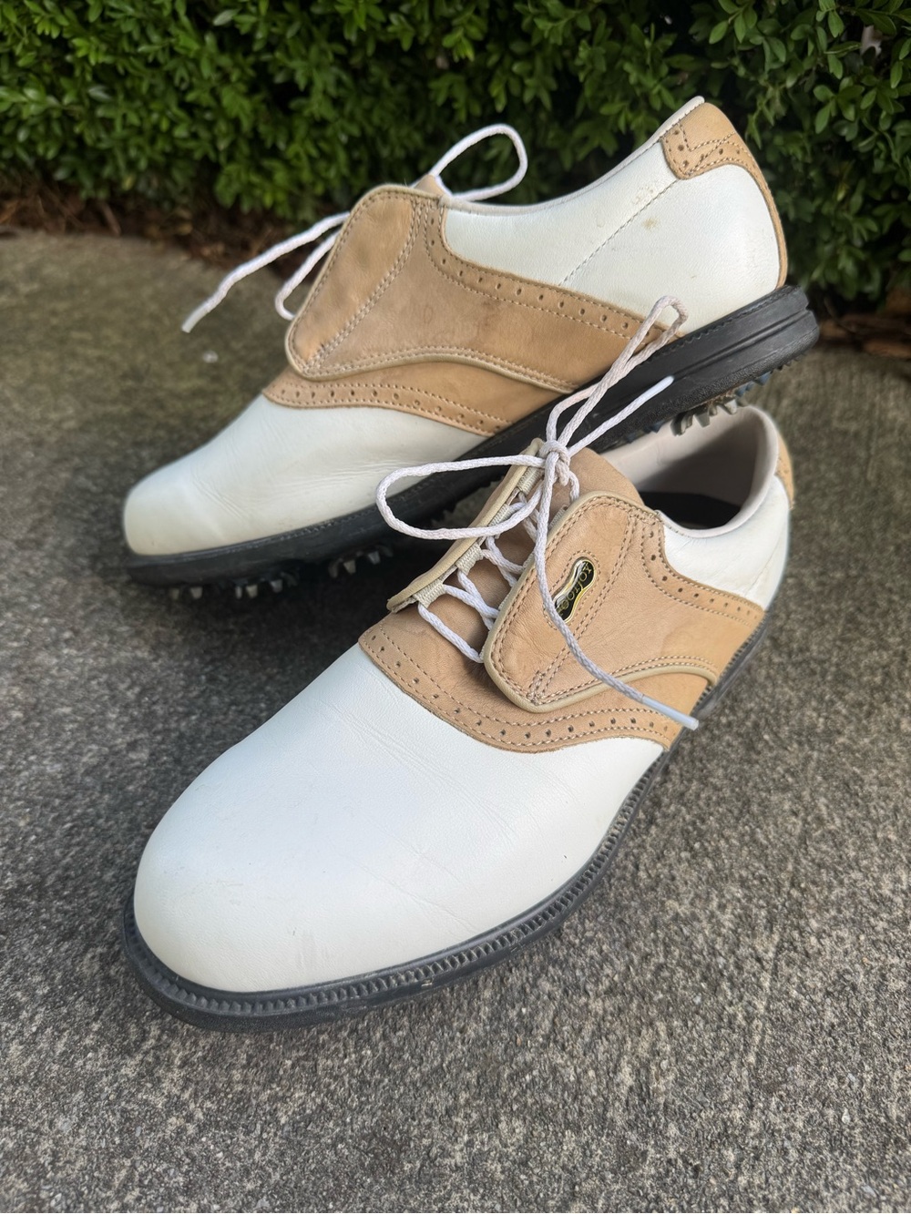 FootJoy White and Tan Leather Golf Saddle Shoes 7.5 Women’s DryJoy Soft Spike